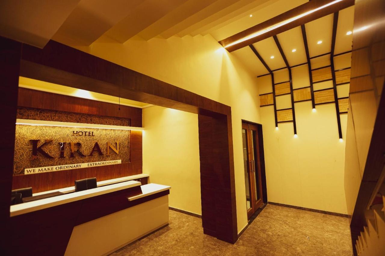 Hotel Kiran Miraj Zewnętrze zdjęcie